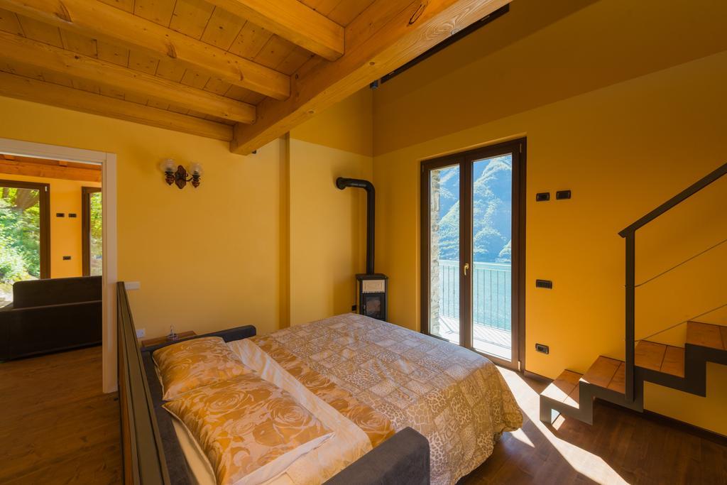 Tra Lago E Montagna Baita La Morena Nesso Exteriör bild