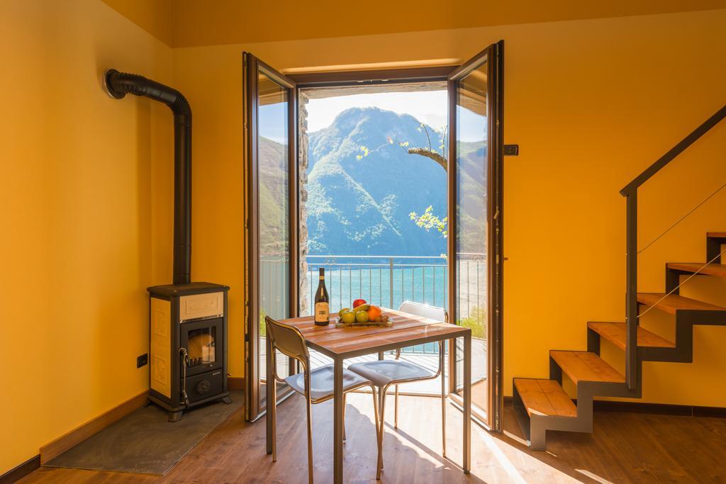 Tra Lago E Montagna Baita La Morena Nesso Exteriör bild